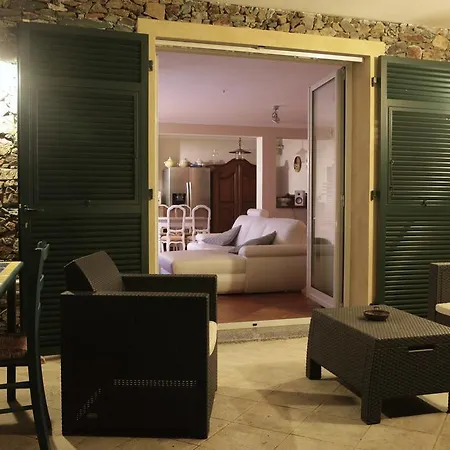 Villa Claudia Quiliano Room photo